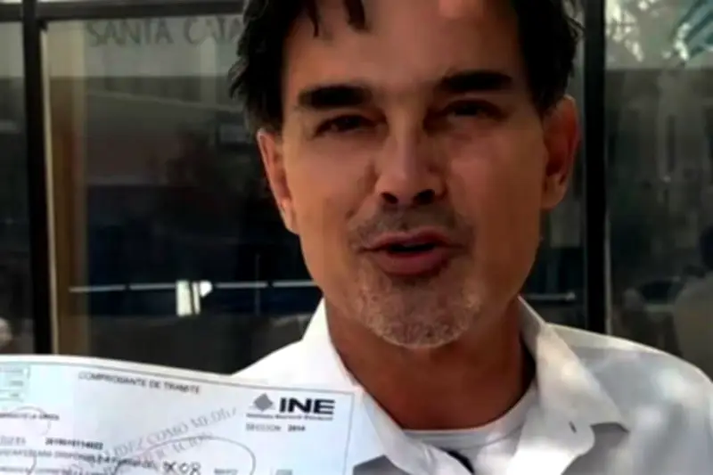 Samuel García invita a Pato a cambiar domicilio y mudarse a Santa