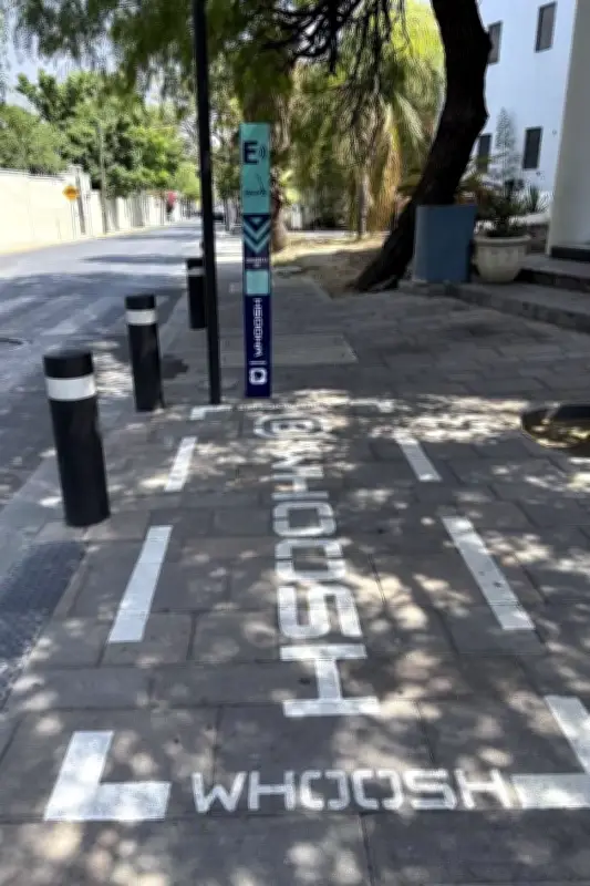 San Pedro Garza García alista estacionamientos regulados para scooters eléctricos