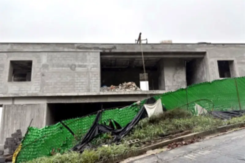 San Pedro Garza García suspende construcción en Valle de San Ángel por irregularidades