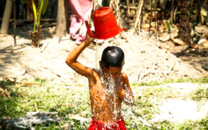 Sábado de Gloria 2026: Tradición, Agua y Multas en México