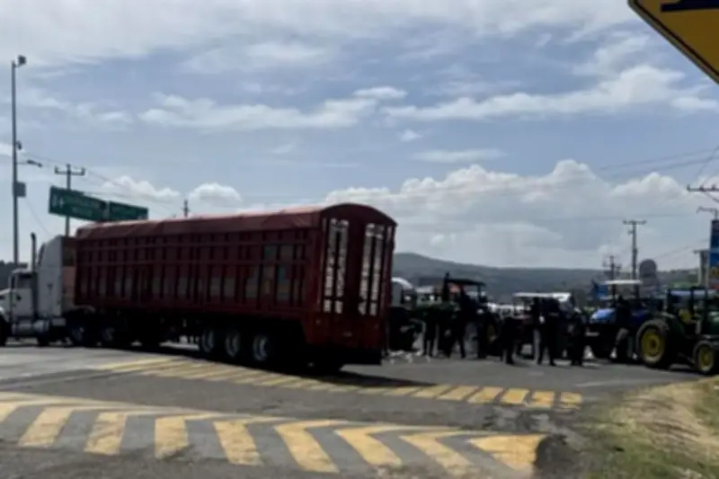 Segob reporta bloqueos en al menos 11 estados por protestas sociales