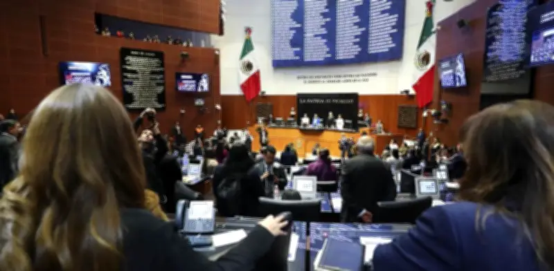 Senado aprueba reforma para agilizar cobranza de créditos fiscales con 95 votos
