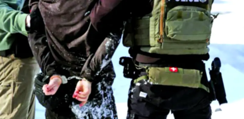 Senado de EU aprueba financiación récord de 70,000 mdd para ICE