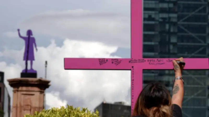 Senado declara constitucional reforma contra feminicidio en México