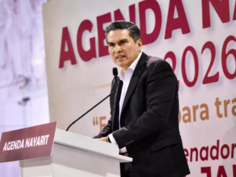 Senador exige intervención por presunta privatización de playa en Nayarit