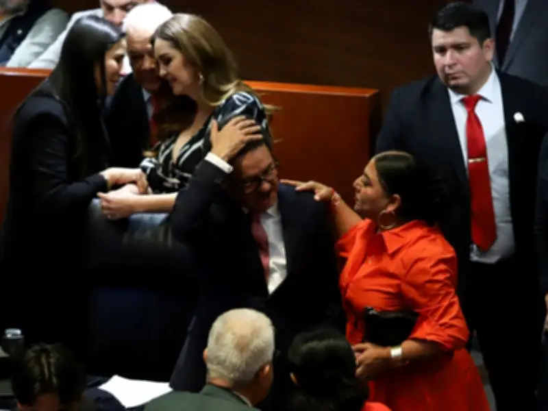 Senadores de Morena y aliados buscan gubernaturas en medio de choques internos