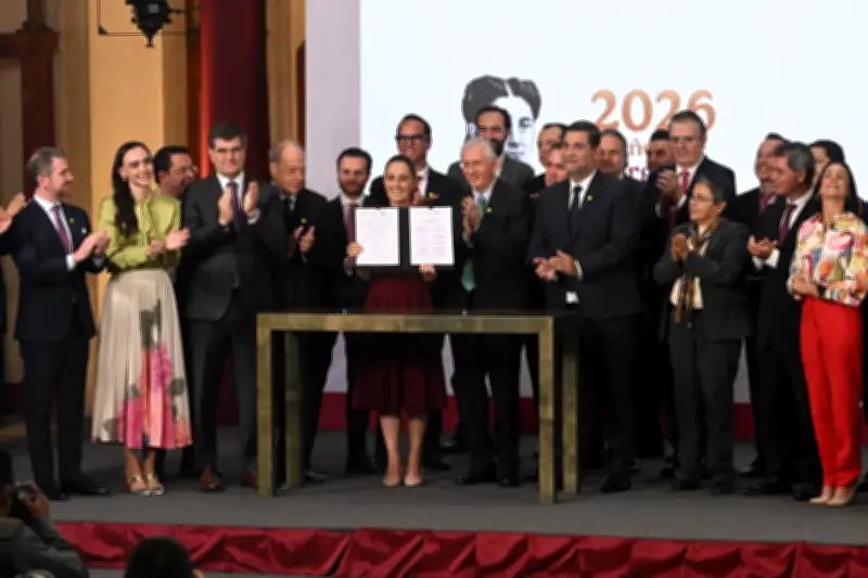 Sheinbaum firma acuerdo histórico para impulsar la industria siderúrgica