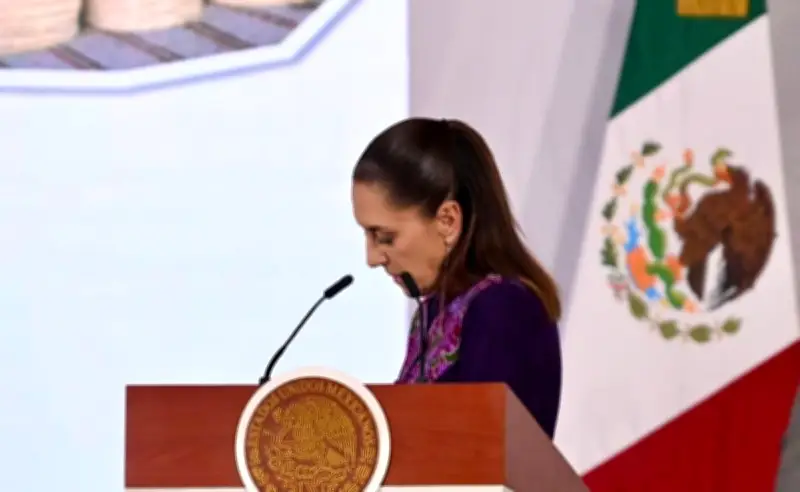 Sheinbaum Inicia Conferencias Matutinas en Vivo: Transparencia y Diálogo Directo