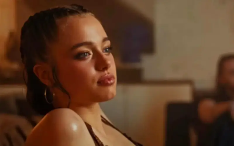 Shiloh Jolie sorprende con debut en K-pop y su notable parecido con Angelina