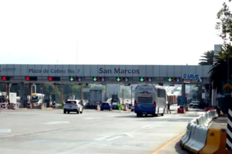 Sin bloqueos, la autopista México-Puebla fluye tras acuerdo con transportistas