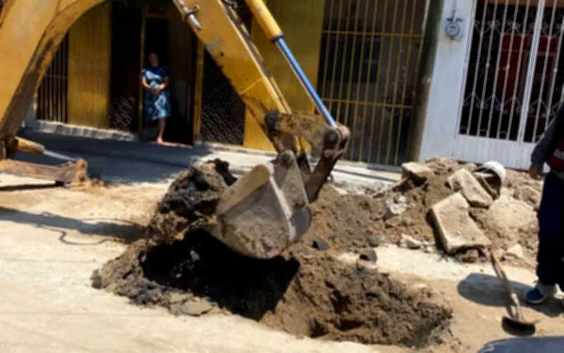Socavón en Tlaquepaque reaparece tras reparación; vecinos enfrentan afectaciones prolongadas
