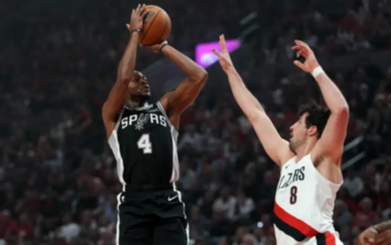Spurs remontan sin Wembanyama y vencen 120-108 a Trail Blazers