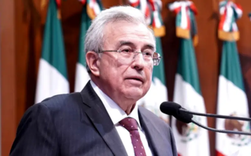 SRE confirma extradición de Rubén Rocha y turna caso a la FGR