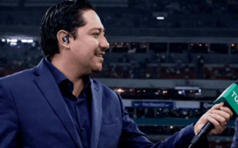 SRE responde a Faitelson tras críticas por detención de periodistas mexicanos en Sudáfrica