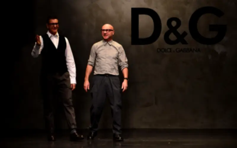 Stefano Gabbana renuncia como presidente de Dolce & Gabbana en medio de deuda millonaria