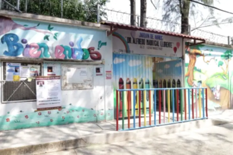 Suspenden clases en escuela de Guerrero por infestación de garrapatas