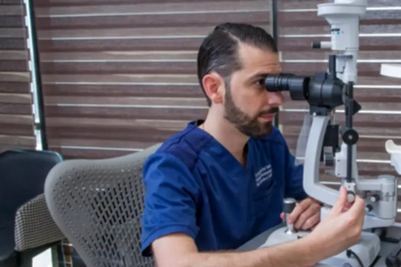 Tecnologías de Vanguardia Transforman la Cirugía de Cataratas en México
