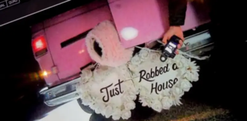 Teorías Explosivas Tras el Video 'House Tour' de Sabrina Carpenter con Qualley y Cline