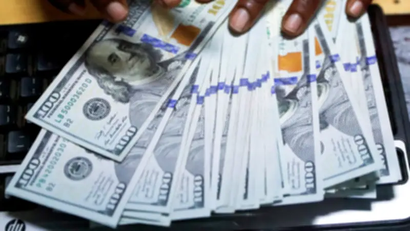 Tipo de cambio hoy 30 de abril: dólar cotiza en 17.49 pesos