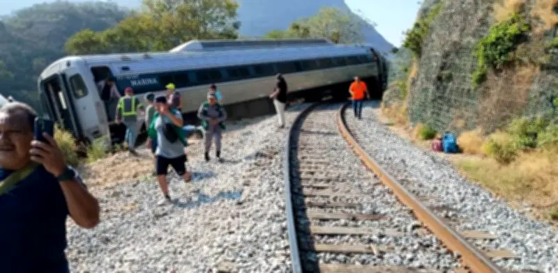 Tragedia en el Tren Interoceánico: Semar confirma 13 fallecidos y 98 lesionados tras descarrilamiento