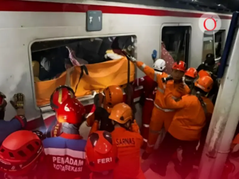 Tragedia en Indonesia: choque de trenes deja 15 mujeres muertas