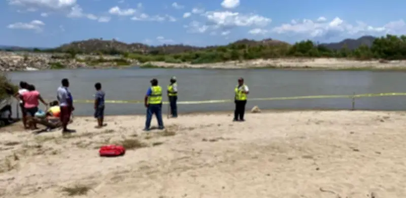 Tragedia en playas de Oaxaca: Madre e hijo mueren ahogados y buscan a desaparecida