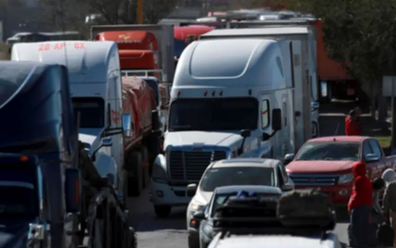 Transportistas y agricultores mantienen paro nacional con bloqueos en 20 estados