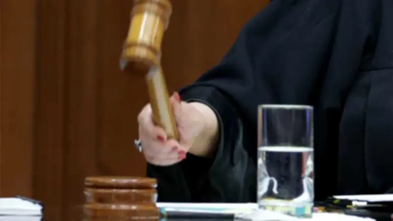 Tribunal Electoral revoca sanción contra activista Miguel Meza en caso de jueza vinculada al 'Chapo'