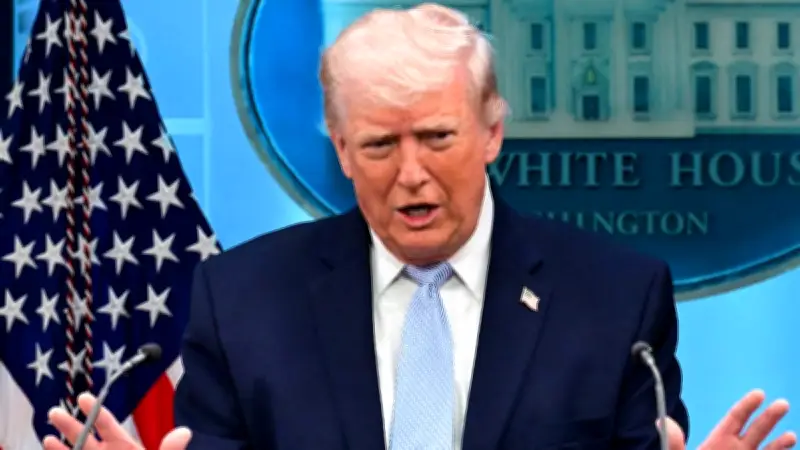 Trump difunde video de asesinato en Florida y lo vincula a política migratoria de Biden
