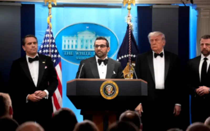 Trump difunde video de la detención del sospechoso del tiroteo en cena de corresponsales