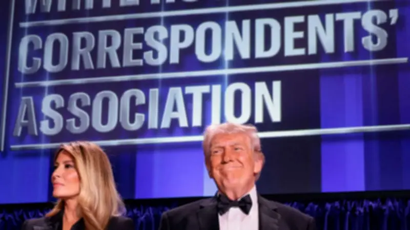 Trump evacuado tras estallidos en cena con periodistas en Washington