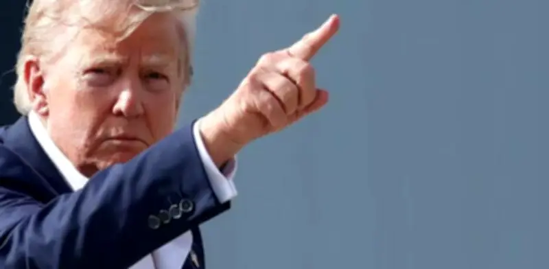 Trump prohíbe enriquecimiento de uranio en Irán tras tregua y anuncia sanciones arancelarias