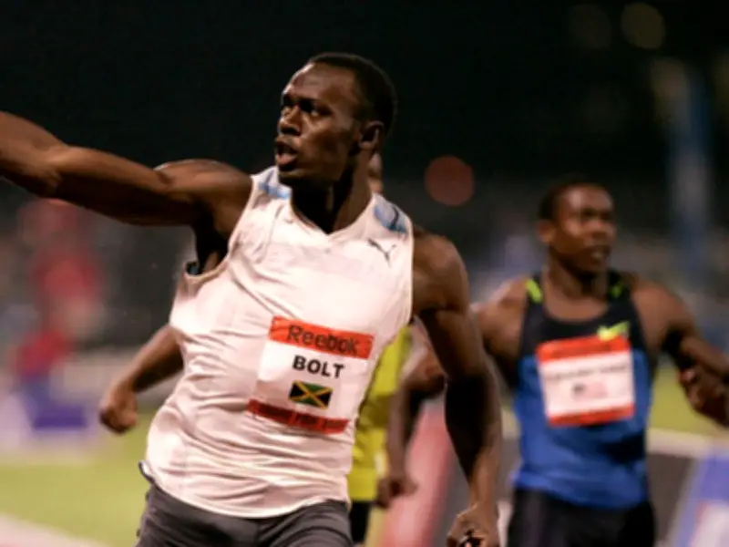 Usain Bolt aconseja a Gout Gout tras batir su récord mundial en 200 metros