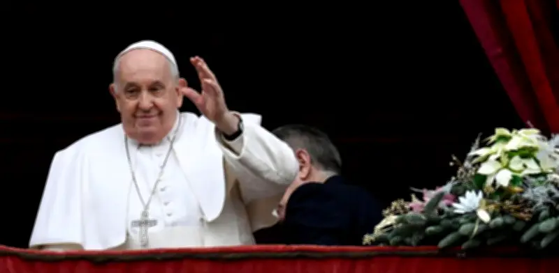 Vaticano estrena documental sobre la vida del Papa Francisco en su primer aniversario luctuoso