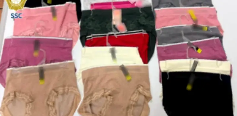 Vecinos retienen a mujer por robar 16 prendas de ropa interior en CDMX