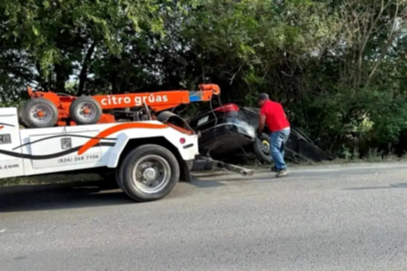 Vehículo se sale del camino en la Carretera Nacional, sin heridos reportados
