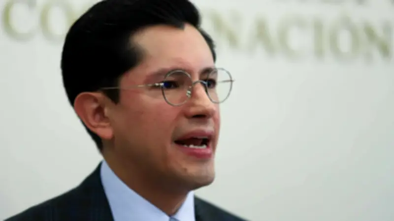 Velasco en SRE: Acierto con experiencia en EU, pero riesgo de descuidar agenda global