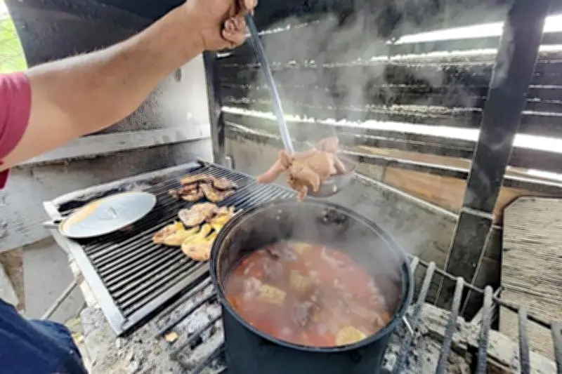 Venta de Caldo de Rata en García, Nuevo León, Alarma a Autoridades Sanitarias