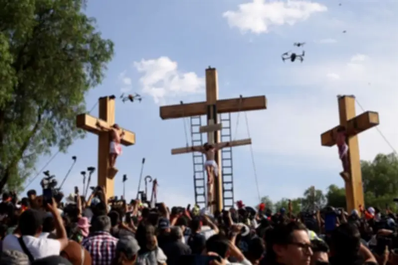 Viacrucis de Iztapalapa reúne a miles de fieles en una masiva manifestación de fe