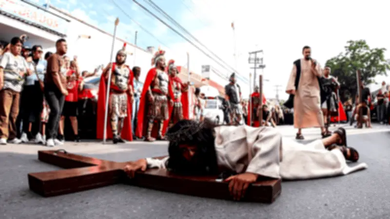 Viacrucis de Iztapalapa reúne a miles en Viernes Santo, con reconocimiento de la UNESCO