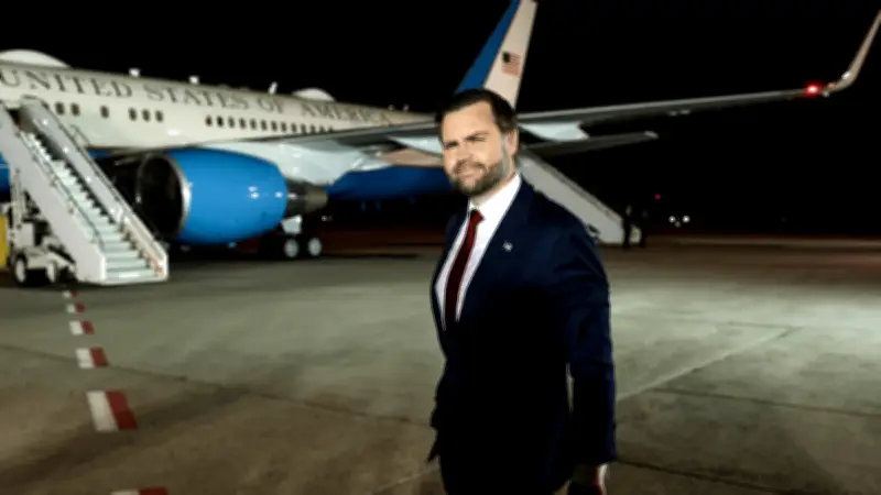 Vicepresidente JD Vance llega a Pakistán para negociaciones cruciales con Irán