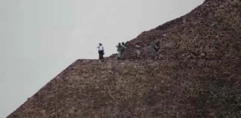 Videos captan terror de turistas tras balacera en Teotihuacán