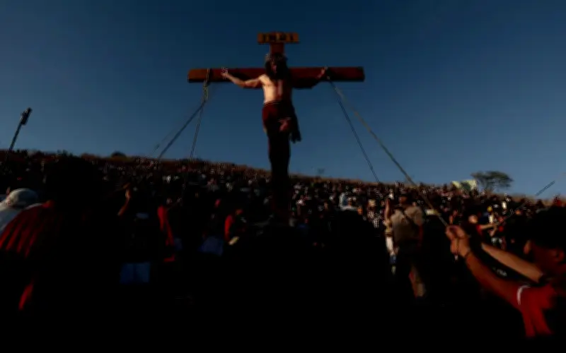 Viernes Santo: El profundo significado del día sin misa y sus tradiciones en México