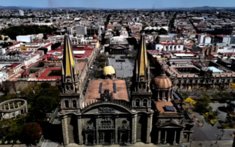 Viernes Santo en Guadalajara: Calor extremo y radiación UV alcanzan niveles críticos