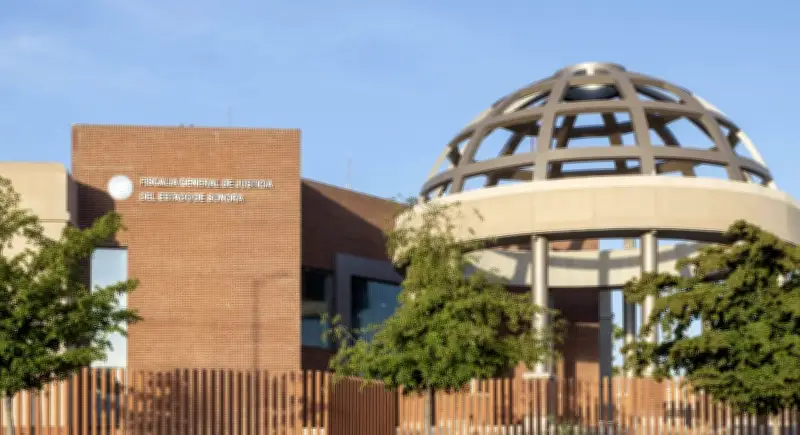 Vinculan a proceso a exfuncionario de Sonora por amenazar a periodista