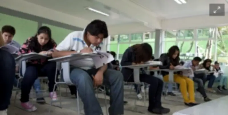 Violencia escolar impulsa venta de mochilas balísticas en México