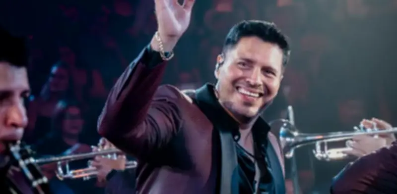 Walo Silvas revela fracturas en columna y hernias; detalla su recuperación sin cirugía