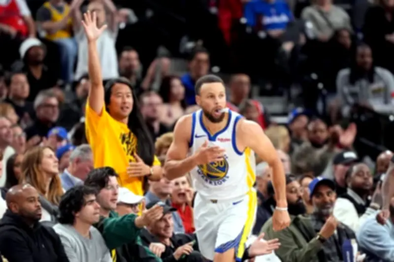 Warriors remontan desde atrás para vencer a Clippers en emocionante encuentro
