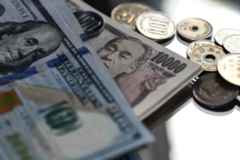 Yen sube hasta 3% frente al dólar tras intervención de Japón