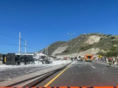 Accidente en Panamericana Norte deja un muerto y 34 heridos en Ecuador